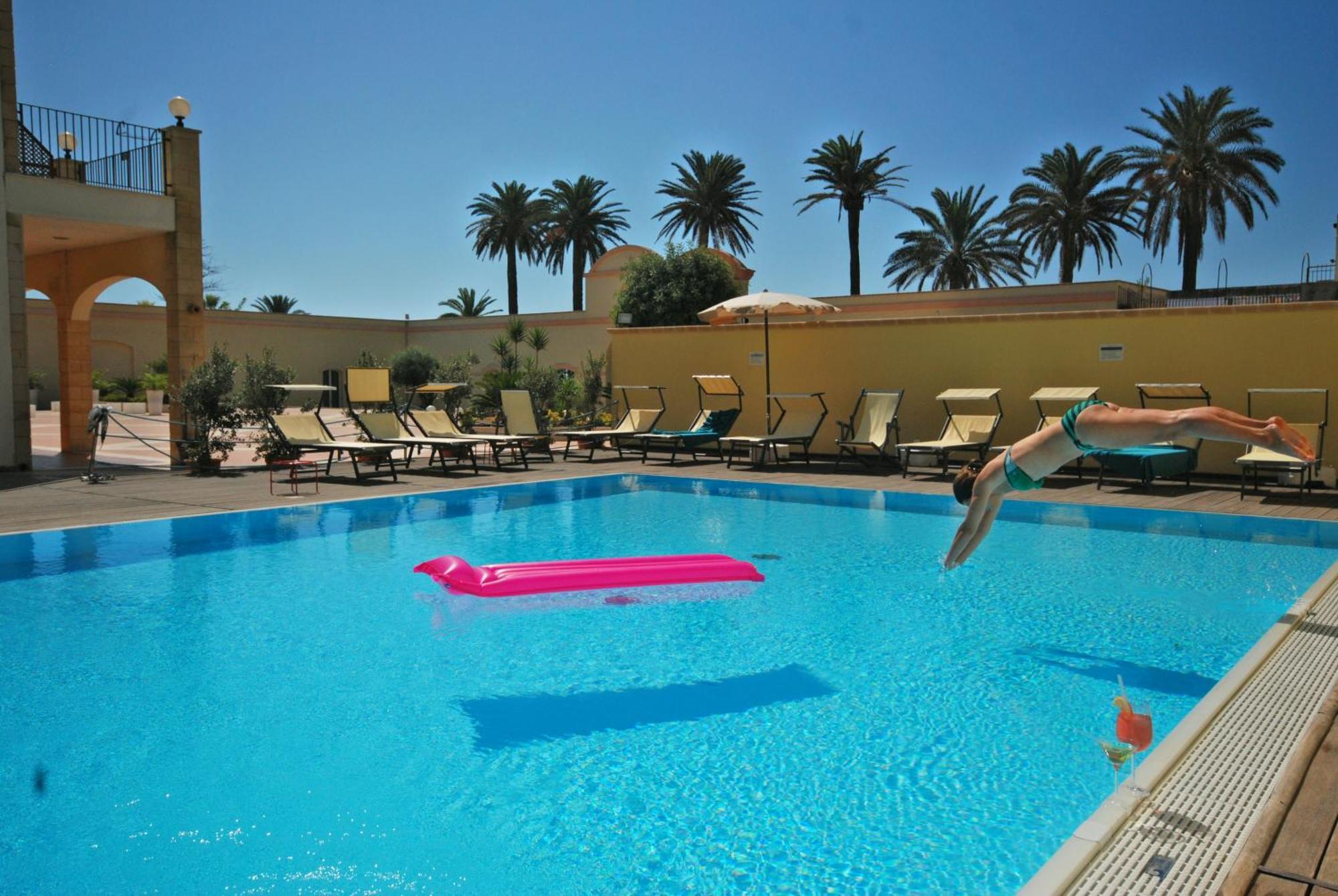 Mahara Hotel&Wellness Mazara del Vallo Bagian luar foto