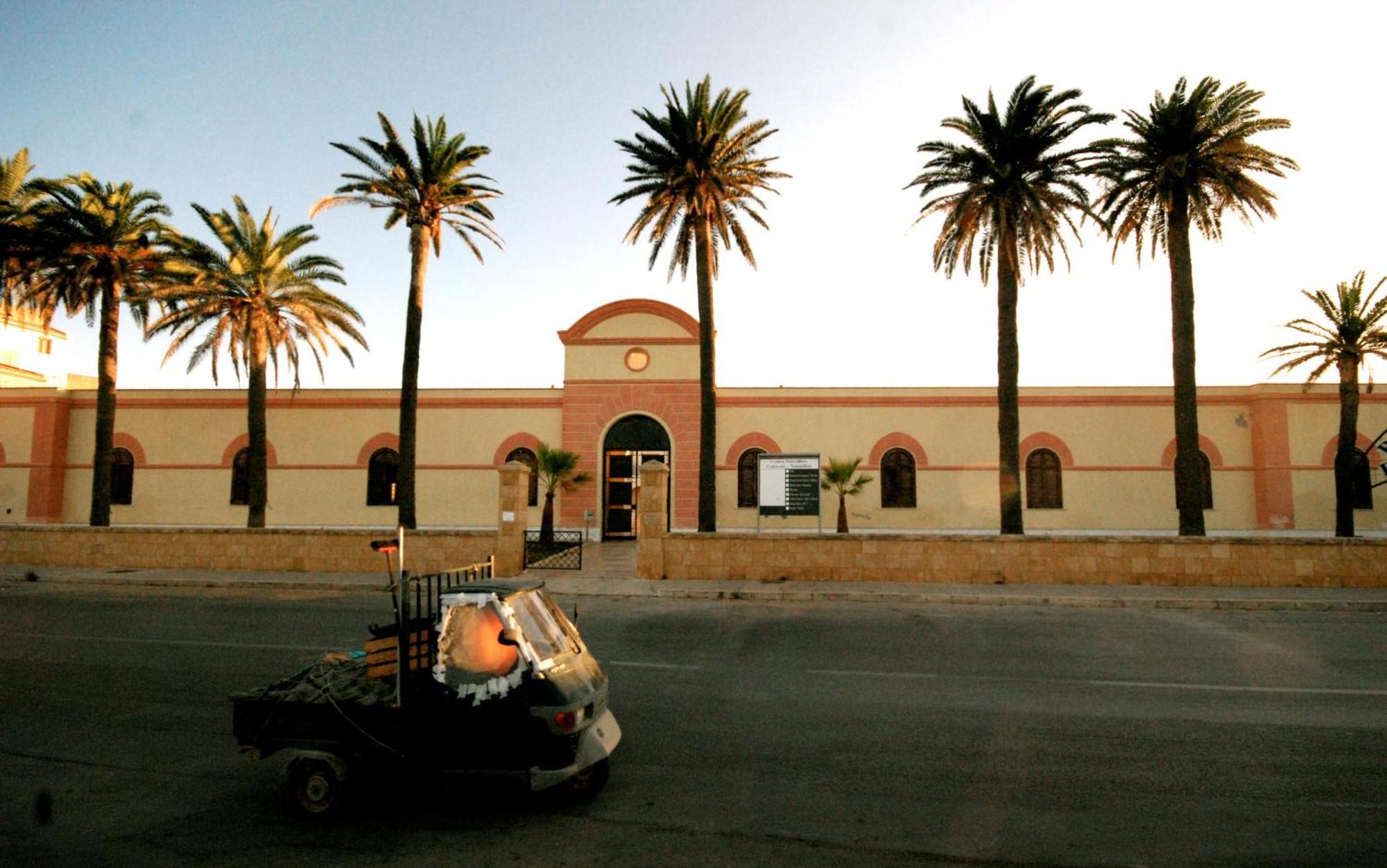 Mahara Hotel&Wellness Mazara del Vallo Bagian luar foto